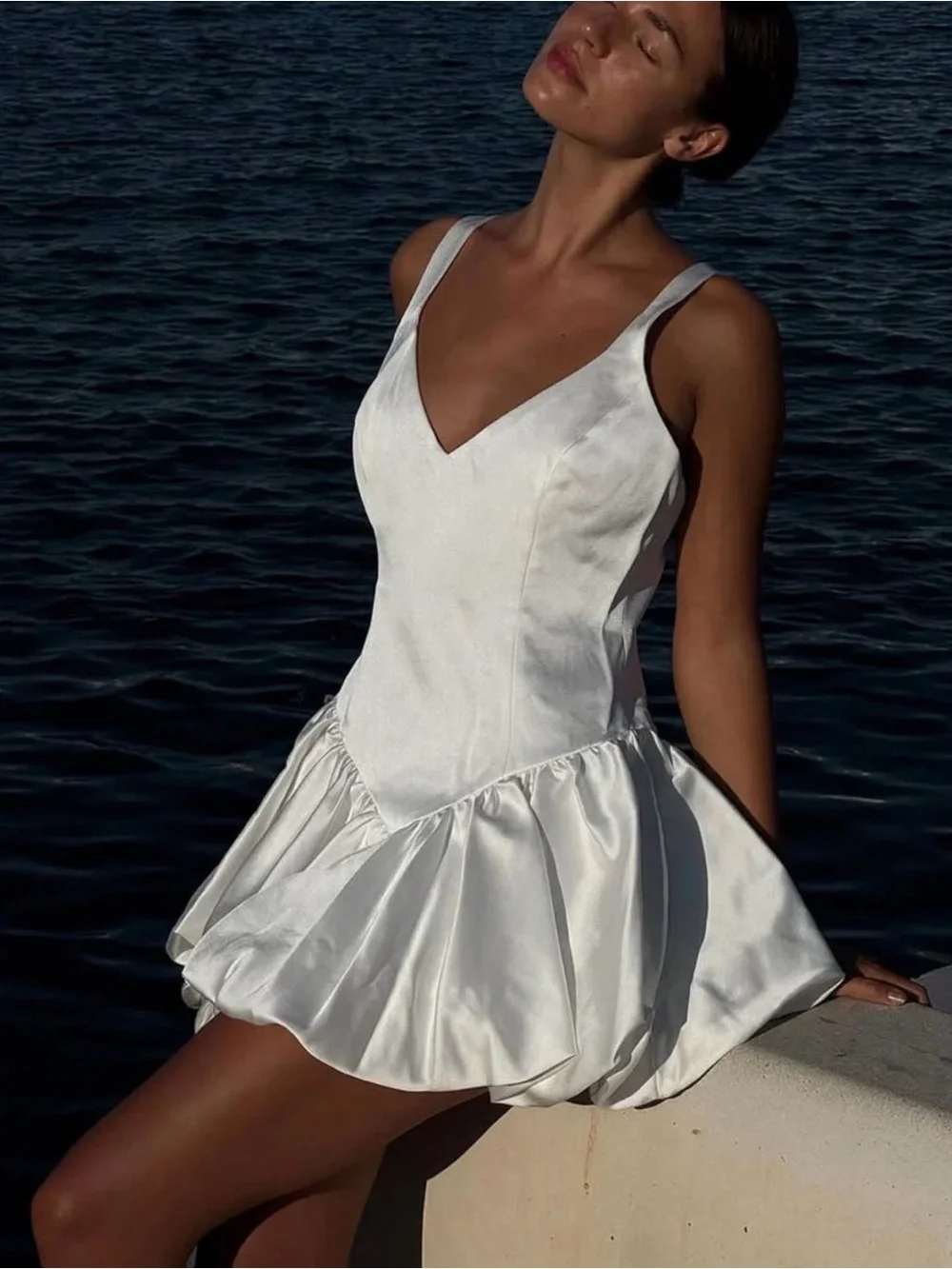 Elegant White V-Neck Mini Dress with Flared Skirt - Picture 3 of 4